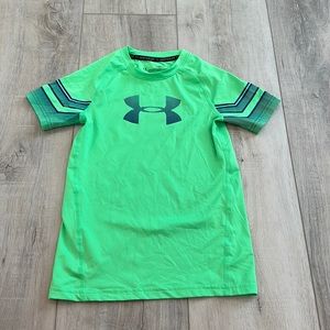 Under Armour Size YMD Shirt
